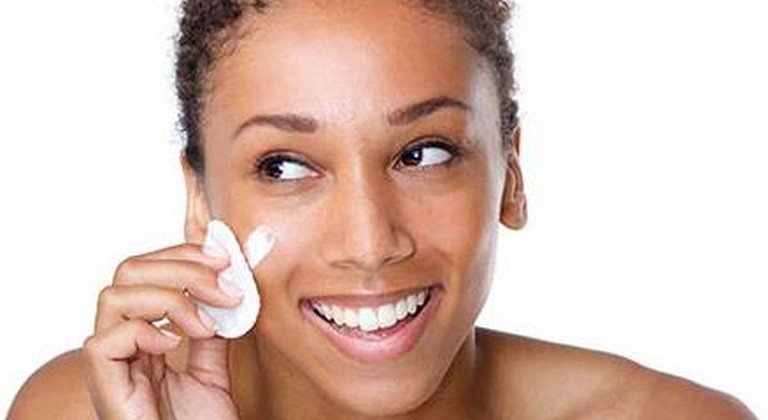 Πώς να περιποιηθείτε την λιπαρή επιδερμίδα