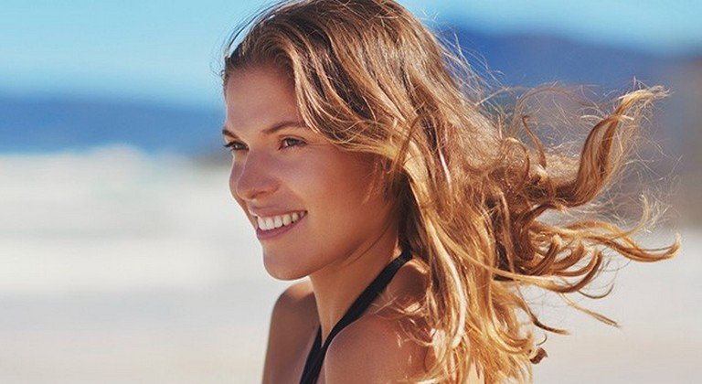 Πώς να κάνετε balayage ή ombre στο σπίτι