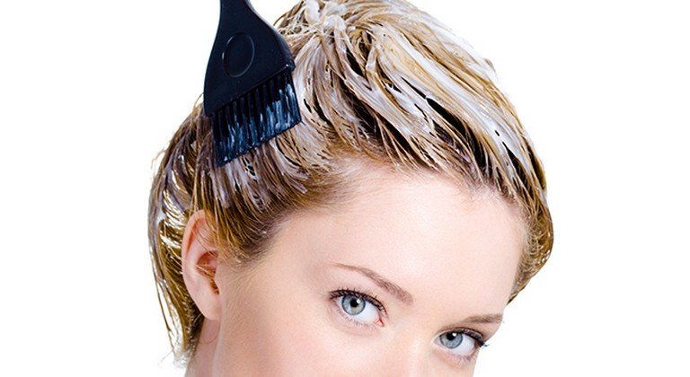 Πώς να βάψετε τα μαλλιά σας γκρι