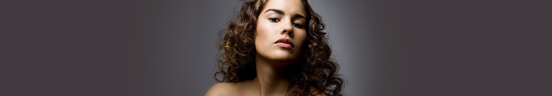 Γιατί πρέπει να βάζω μαλακτική μαλλιών