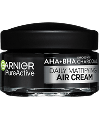 Κρέμα για Ατέλειες Προσώπου σε Ελαφριά Υφή με Άνθρακα